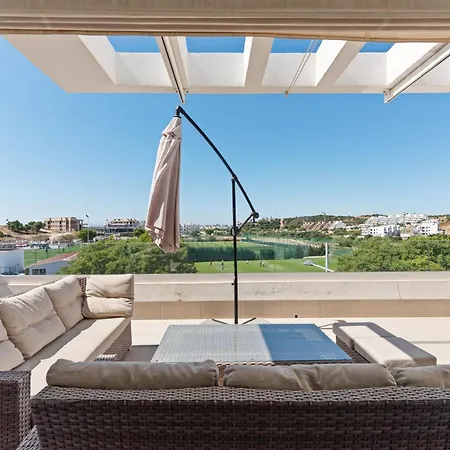 Penthouse Moderne Et Cosy Pour Vos Accessible A Pied Depuis La Lejlighed Estepona