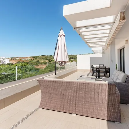 Penthouse Moderne Et Cosy Pour Vos Accessible A Pied Depuis La Lejlighed Estepona