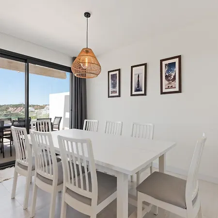 Penthouse Moderne Et Cosy Pour Vos Accessible à Pied Depuis La Appartamento Estepona
