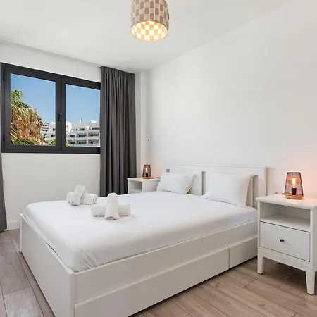 Penthouse Moderne Et Cosy Pour Vos Accessible à Pied Depuis La Estepona