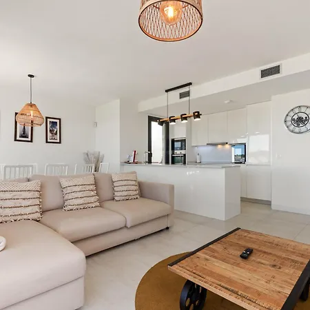 Penthouse Moderne Et Cosy Pour Vos Accessible à Pied Depuis La *