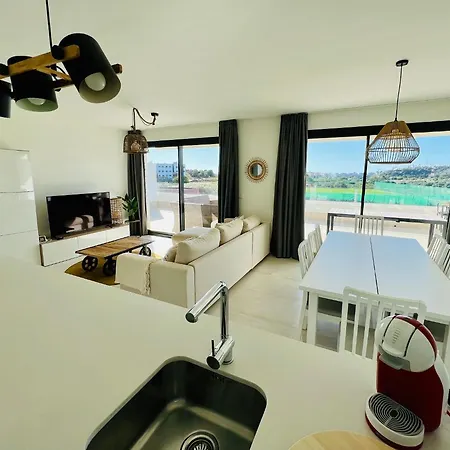 Penthouse Moderne Et Cosy Pour Vos Accessible A Pied Depuis La *