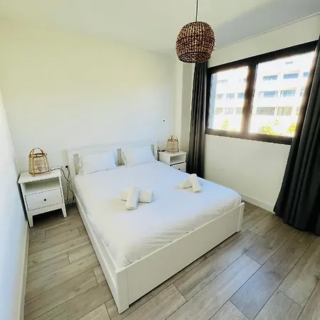 Penthouse Moderne Et Cosy Pour Vos Accessible A Pied Depuis La *