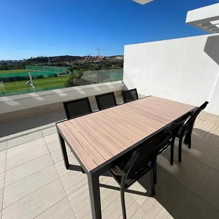 Penthouse Moderne Et Cosy Pour Vos Accessible A Pied Depuis La * Эстепона