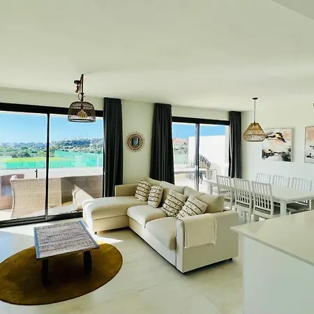 Penthouse Moderne Et Cosy Pour Vos Accessible A Pied Depuis La