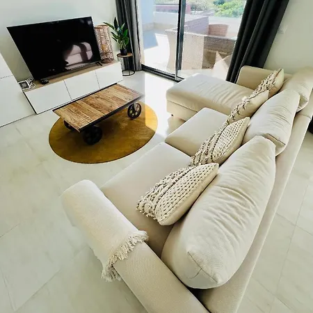 Penthouse Moderne Et Cosy Pour Vos Accessible A Pied Depuis La